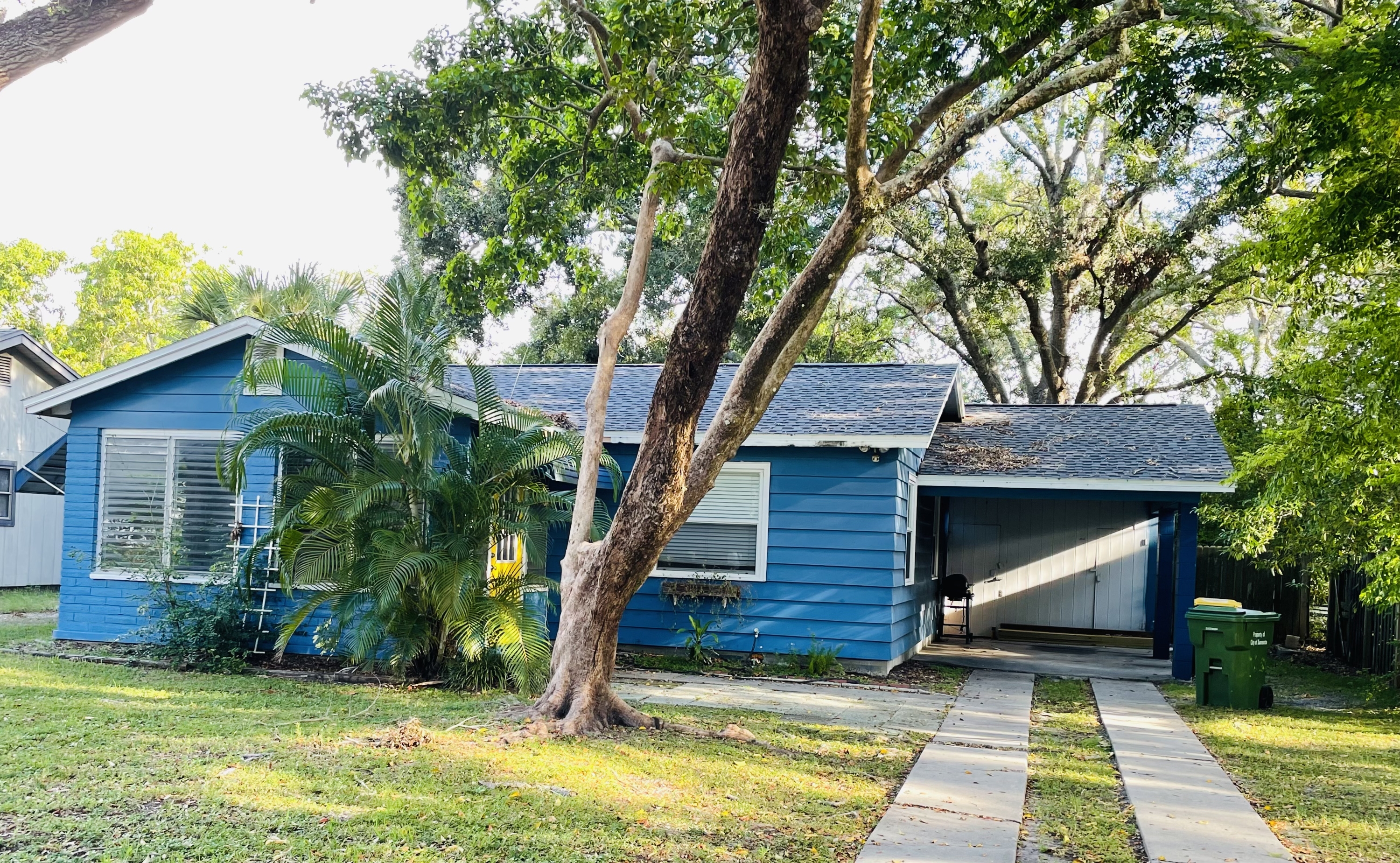 Property main image